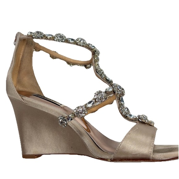 Badgley Mischka Embellished Jewel Heel Satin Wedge Ivory Cream US 8 Formal Party - Picture 3 of 7